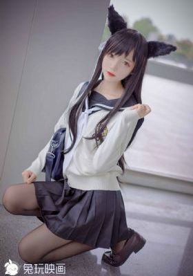 欧美吊带背心女_电影在线观看免费