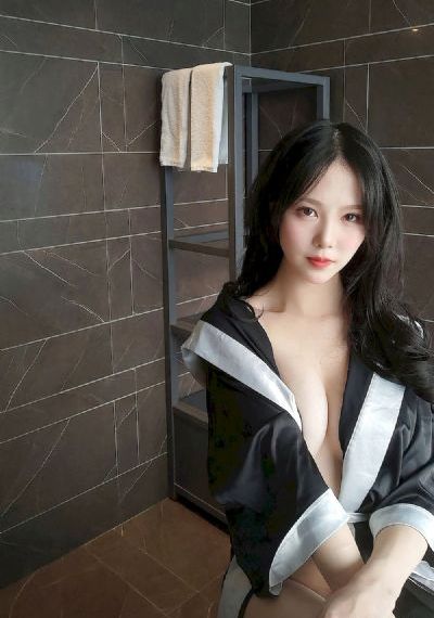欧美大鸡尾酒杯_720高清完整版播放
