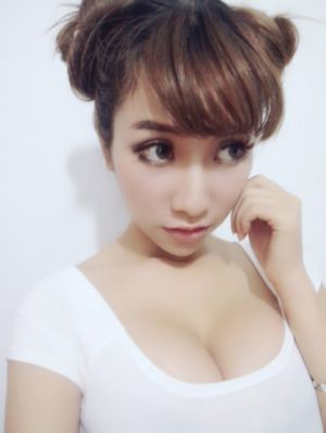 国产自帕小视频_高清免费在线播放