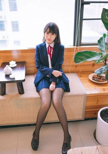 制服诱惑日韩_高清高清在线观看