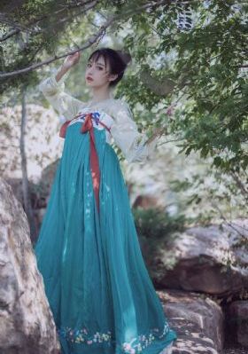 欧美裸模图片欣赏_蓝光电影免费在线